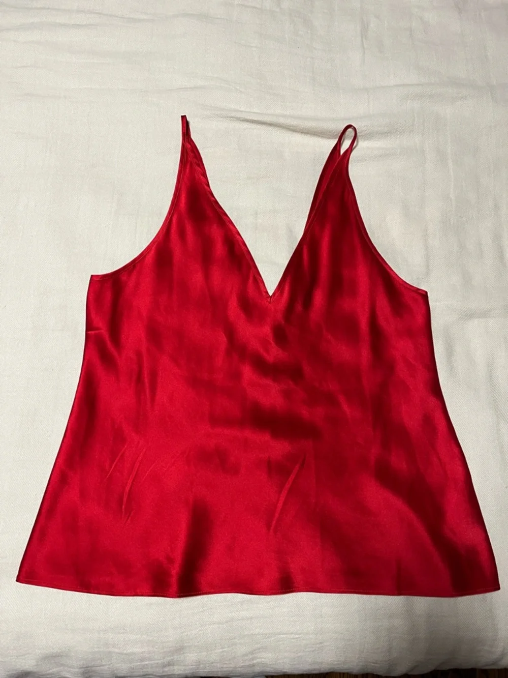 NWOT 100% Silk J. Crew Carrie V-neck Camisole Tank Top Red Going Out Medium - Picture 2 of 10